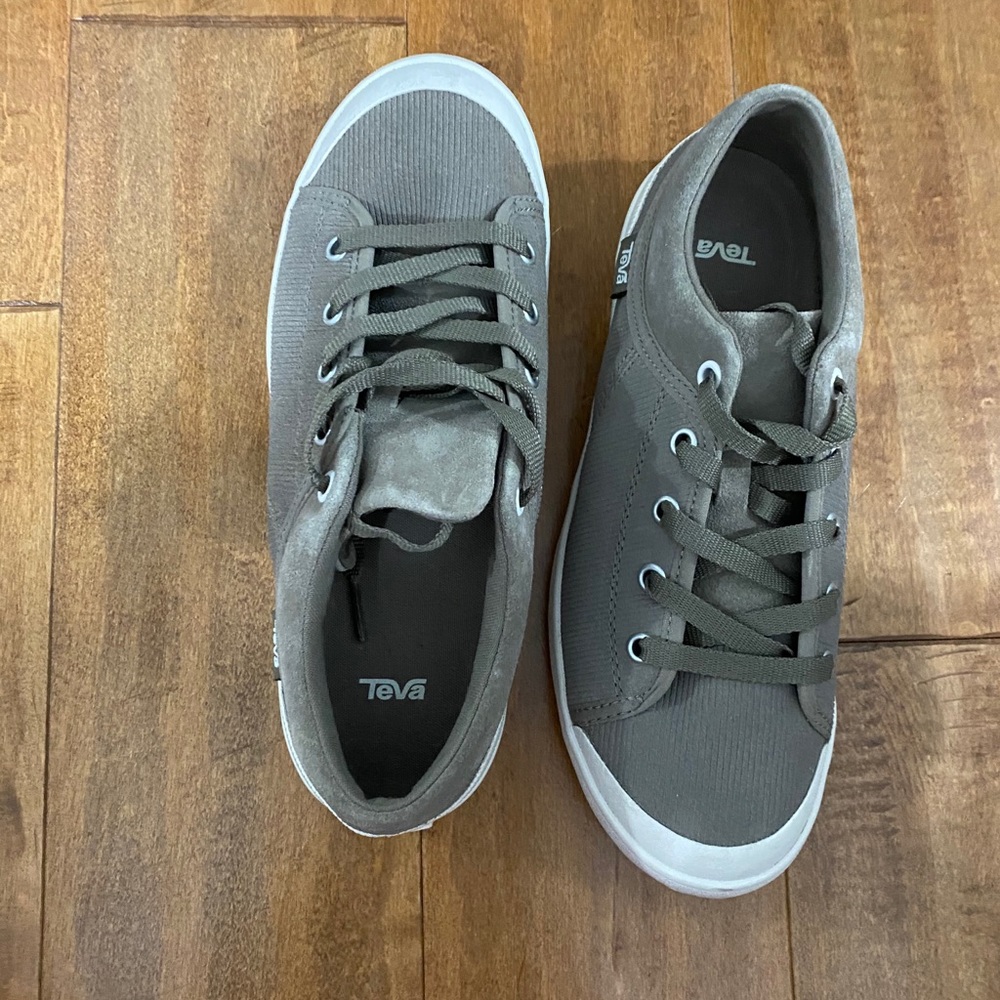 Teva sneakers